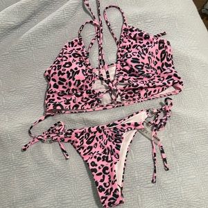 SHEIN pink leopard print bikini large